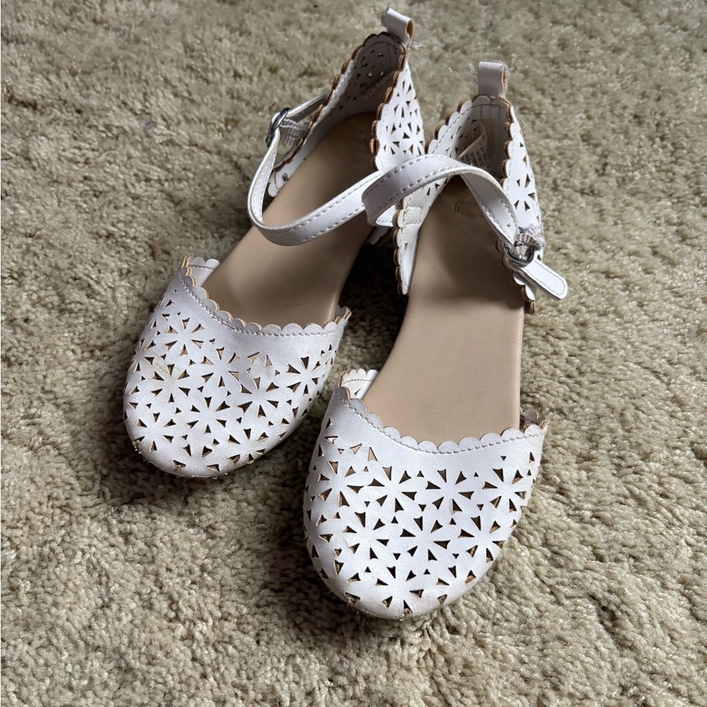 Gymboree White Laser-Cut Flats